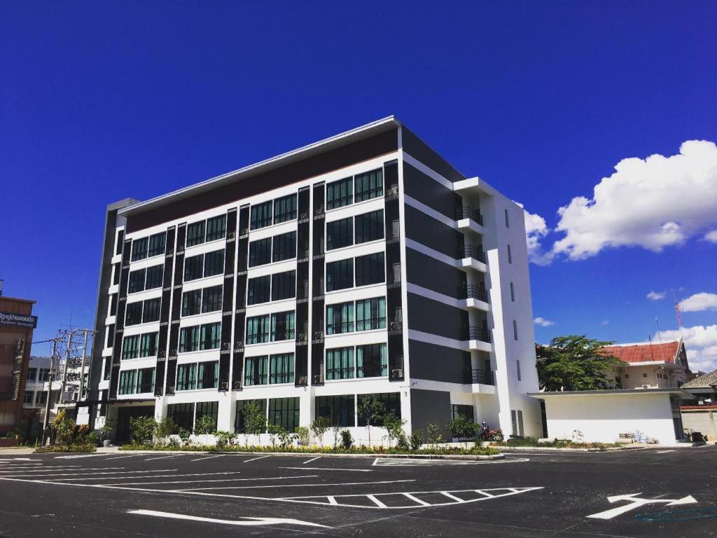 Sans Hotel Ratchaburi Εξωτερικό φωτογραφία