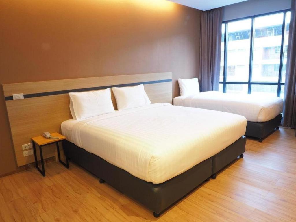 Sans Hotel Ratchaburi Εξωτερικό φωτογραφία