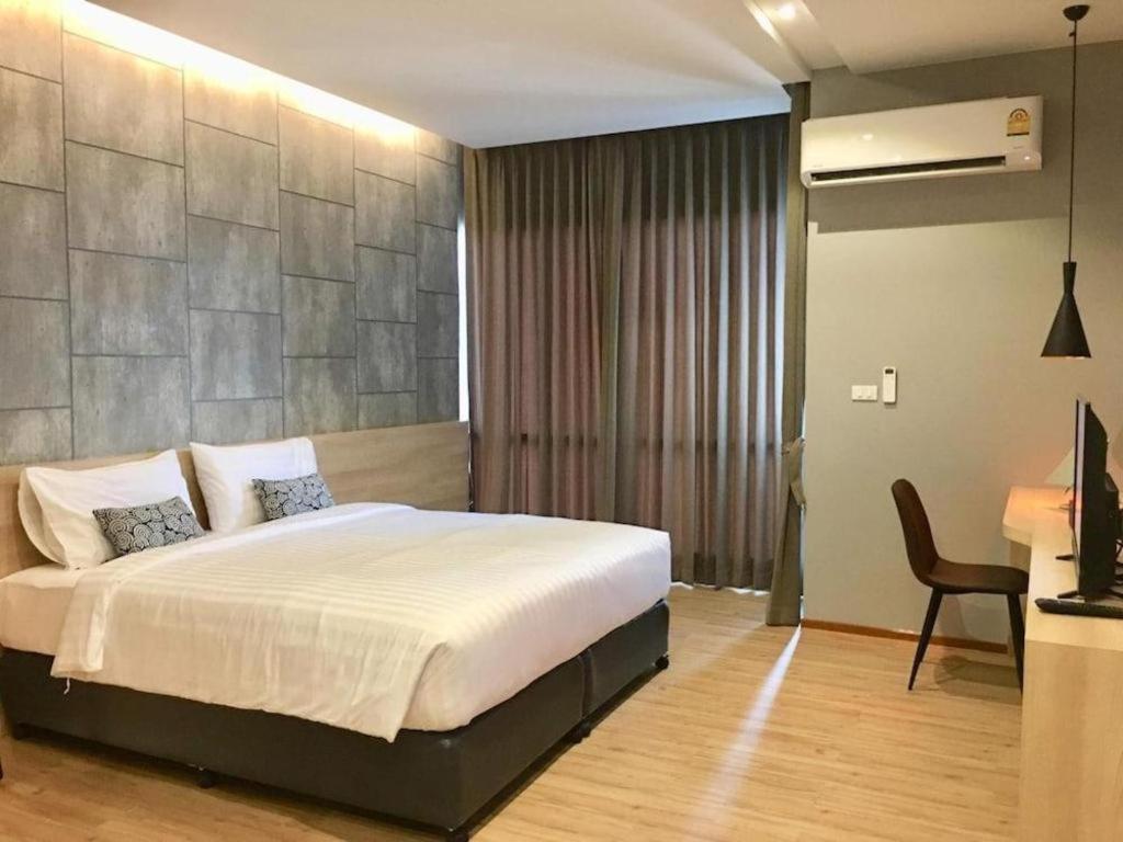 Sans Hotel Ratchaburi Εξωτερικό φωτογραφία