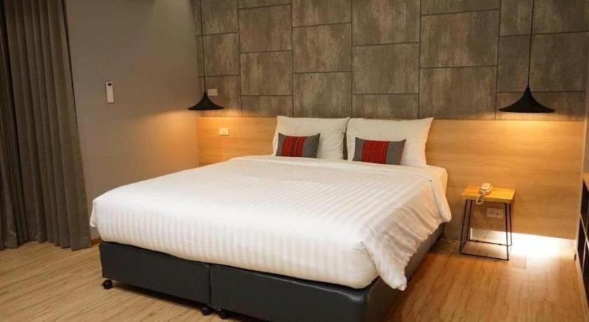 Sans Hotel Ratchaburi Εξωτερικό φωτογραφία