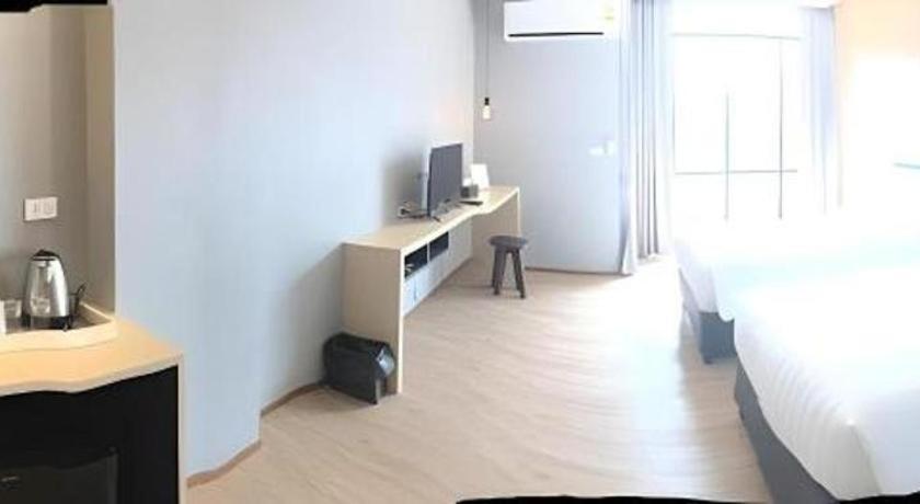 Sans Hotel Ratchaburi Εξωτερικό φωτογραφία
