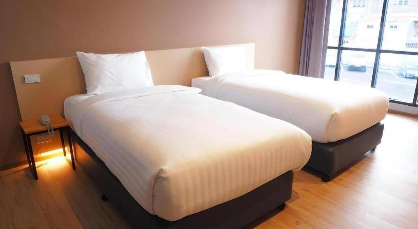 Sans Hotel Ratchaburi Εξωτερικό φωτογραφία