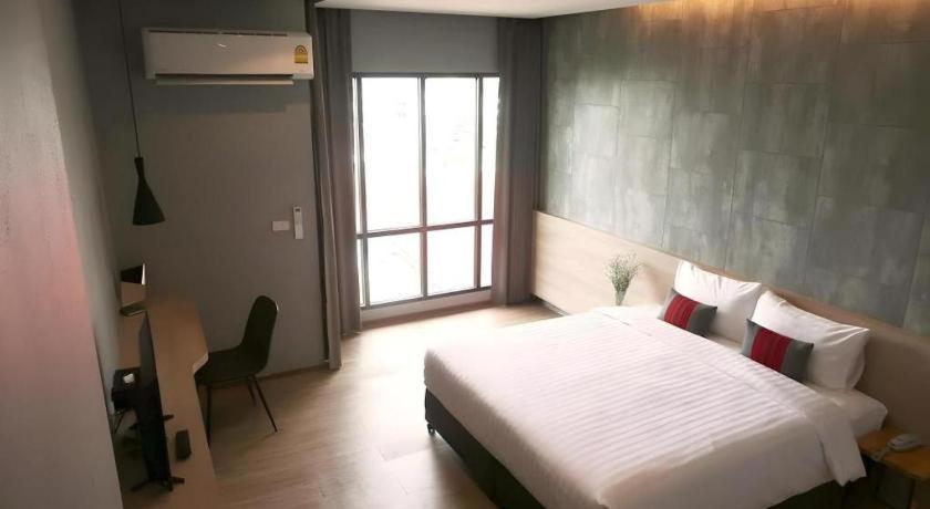 Sans Hotel Ratchaburi Εξωτερικό φωτογραφία