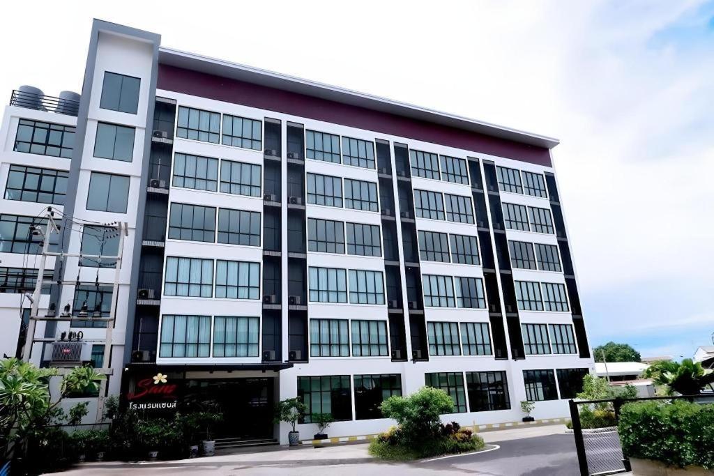 Sans Hotel Ratchaburi Εξωτερικό φωτογραφία
