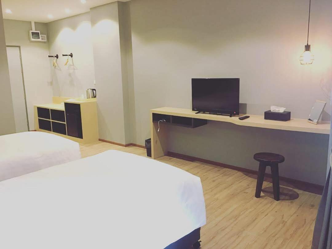 Sans Hotel Ratchaburi Εξωτερικό φωτογραφία